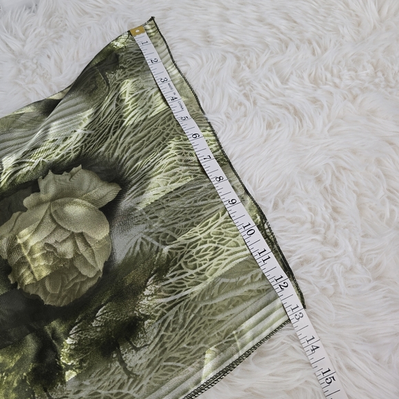 Sheer Scarf with Floral Print - Picture 8 of 9